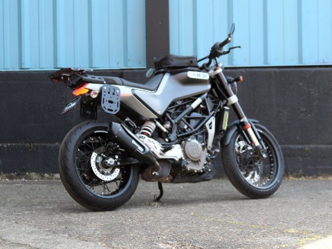2021 Husqvarna Svartpilen 401 in Portland, Oregon - Photo 2