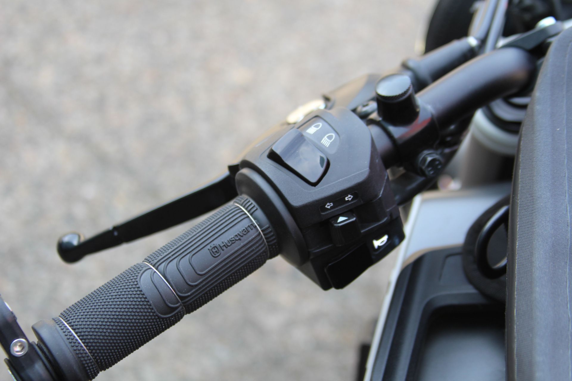 2021 Husqvarna Svartpilen 401 in Portland, Oregon - Photo 13