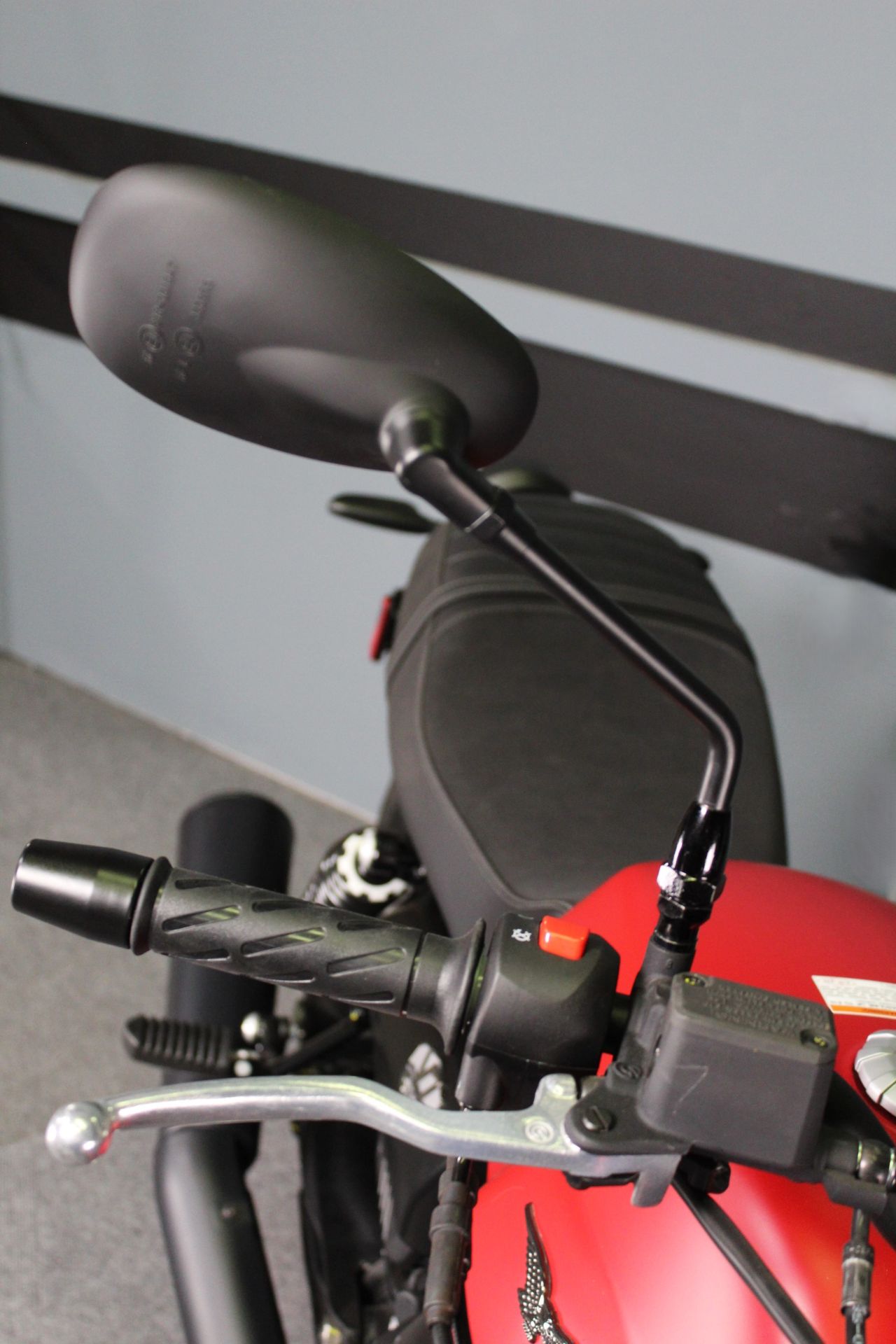 2023 Moto Guzzi V7 Stone in Portland, Oregon - Photo 10