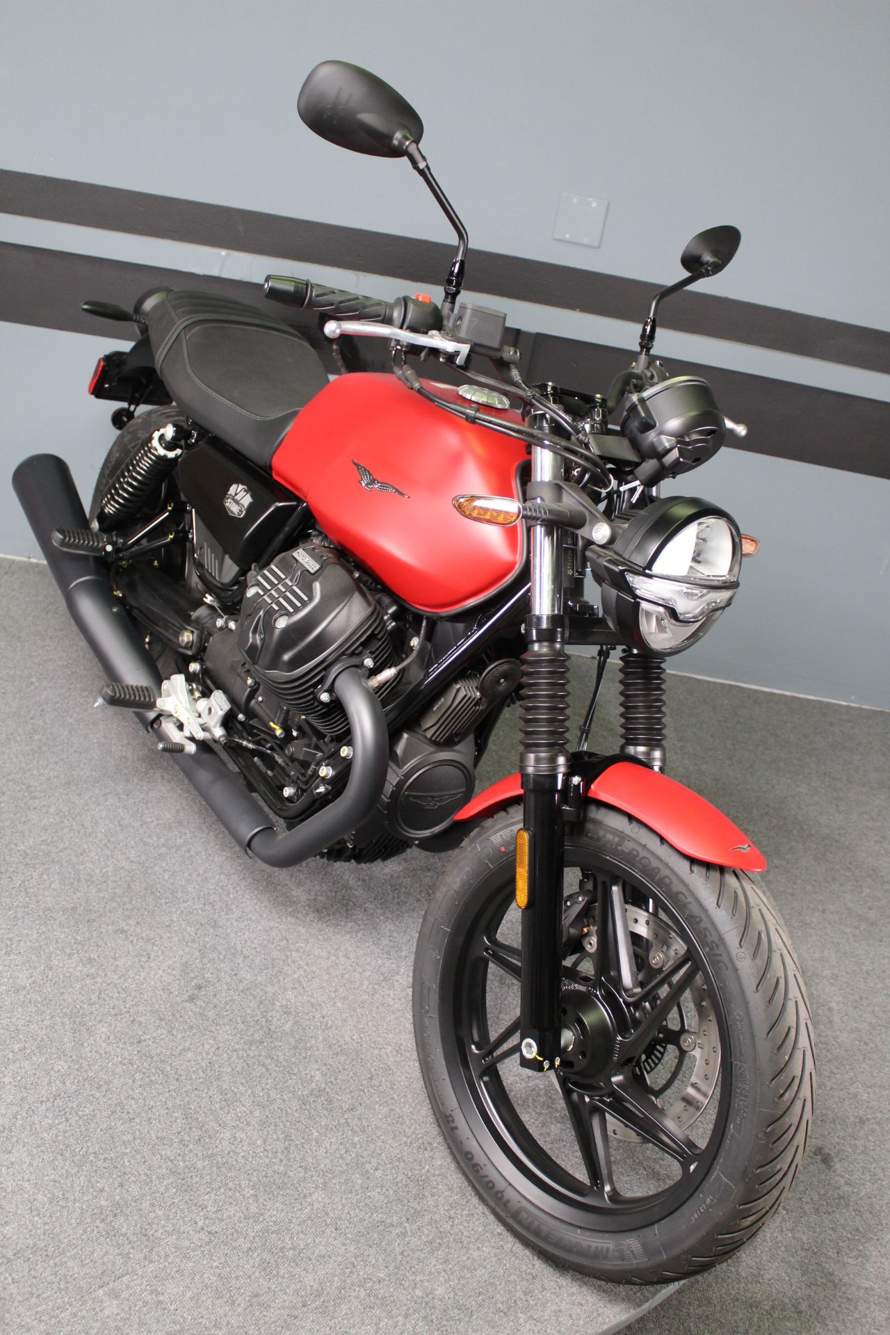 2023 Moto Guzzi V7 Stone in Portland, Oregon - Photo 2