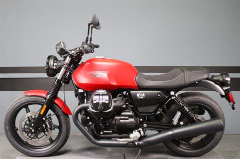 2023 Moto Guzzi V7 Stone in Portland, Oregon - Photo 4