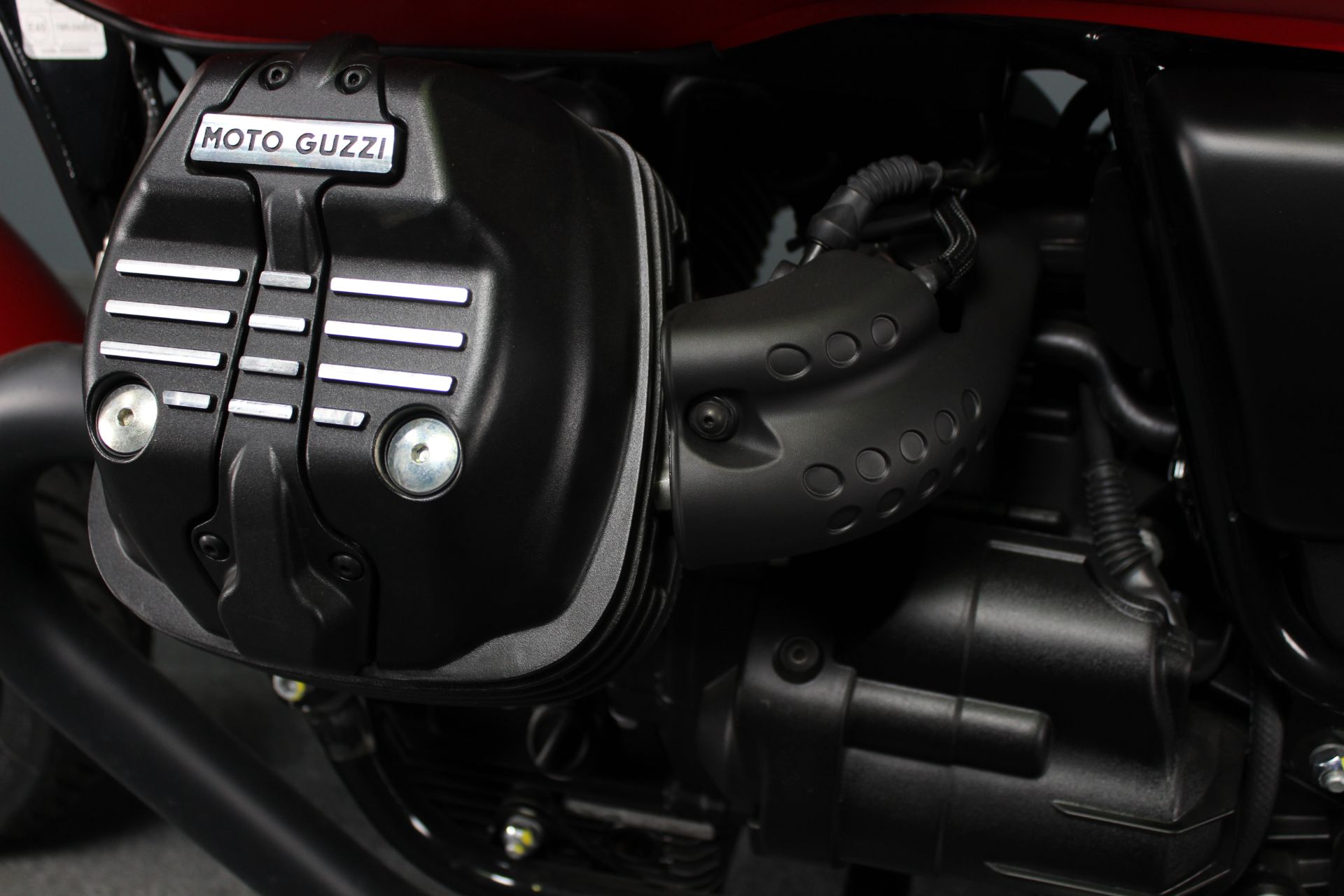 2023 Moto Guzzi V7 Stone in Portland, Oregon - Photo 13