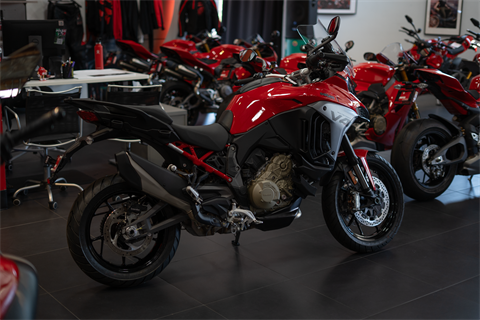 2025 Ducati Multistrada V4 in Portland, Oregon - Photo 9
