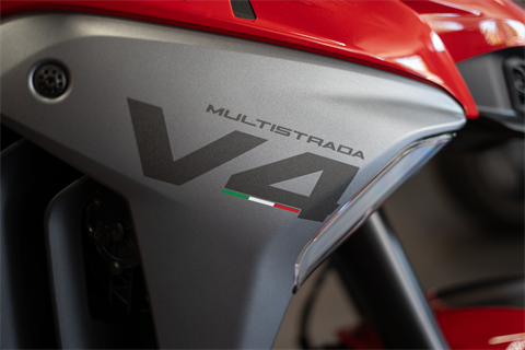 2025 Ducati Multistrada V4 in Portland, Oregon - Photo 5
