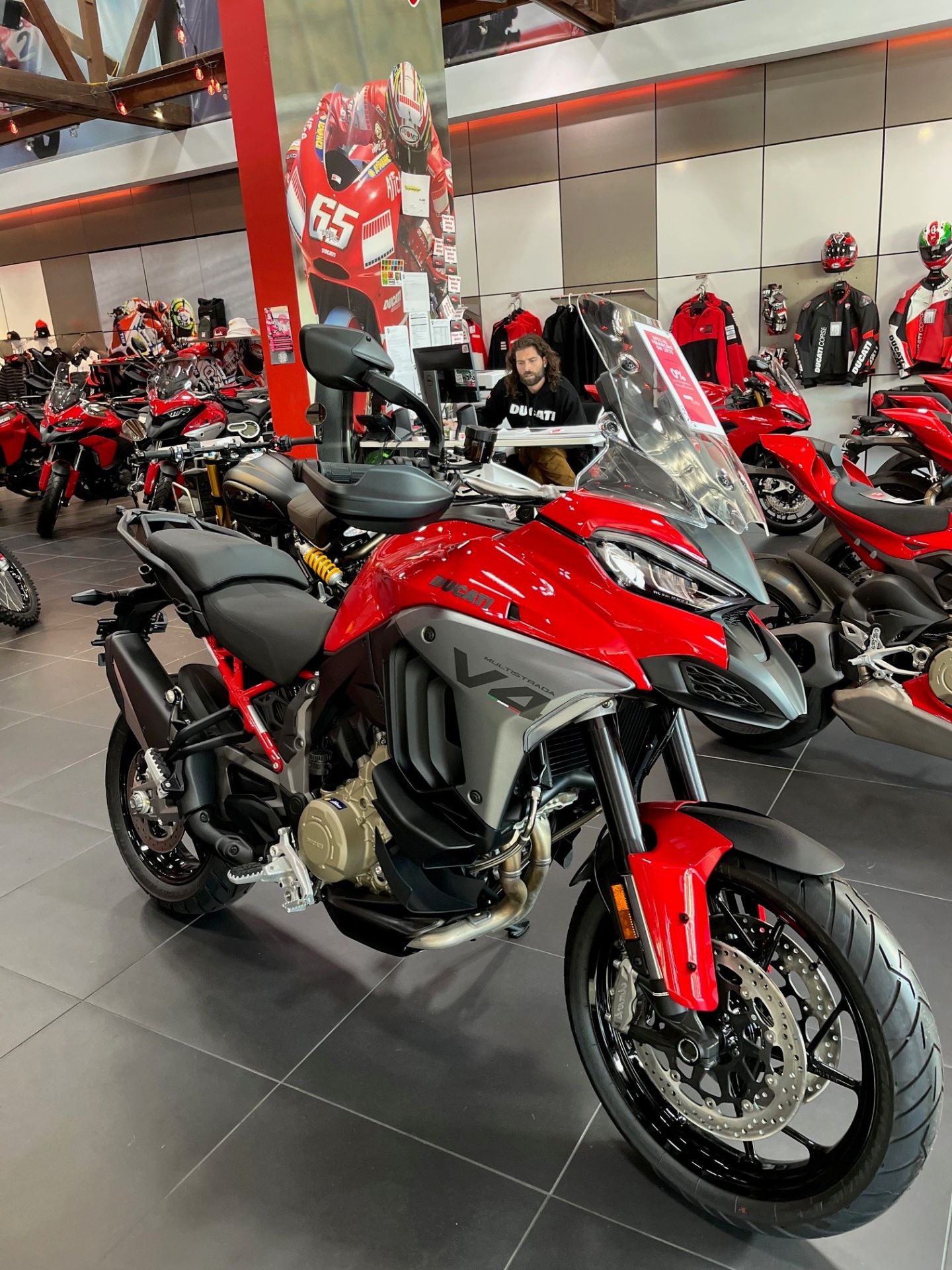 2025 Ducati Multistrada V4 in Portland, Oregon - Photo 2