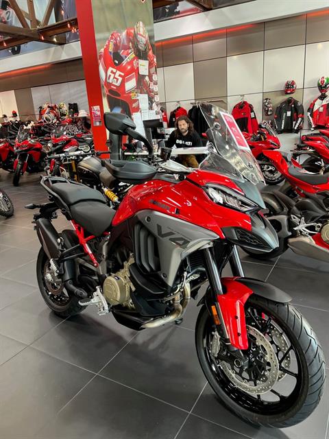 2025 Ducati Multistrada V4 in Portland, Oregon - Photo 2