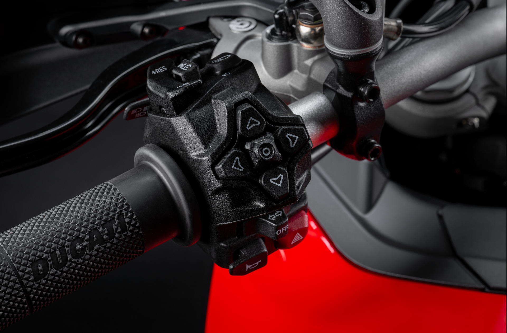 2025 Ducati Multistrada V2 in Portland, Oregon - Photo 7