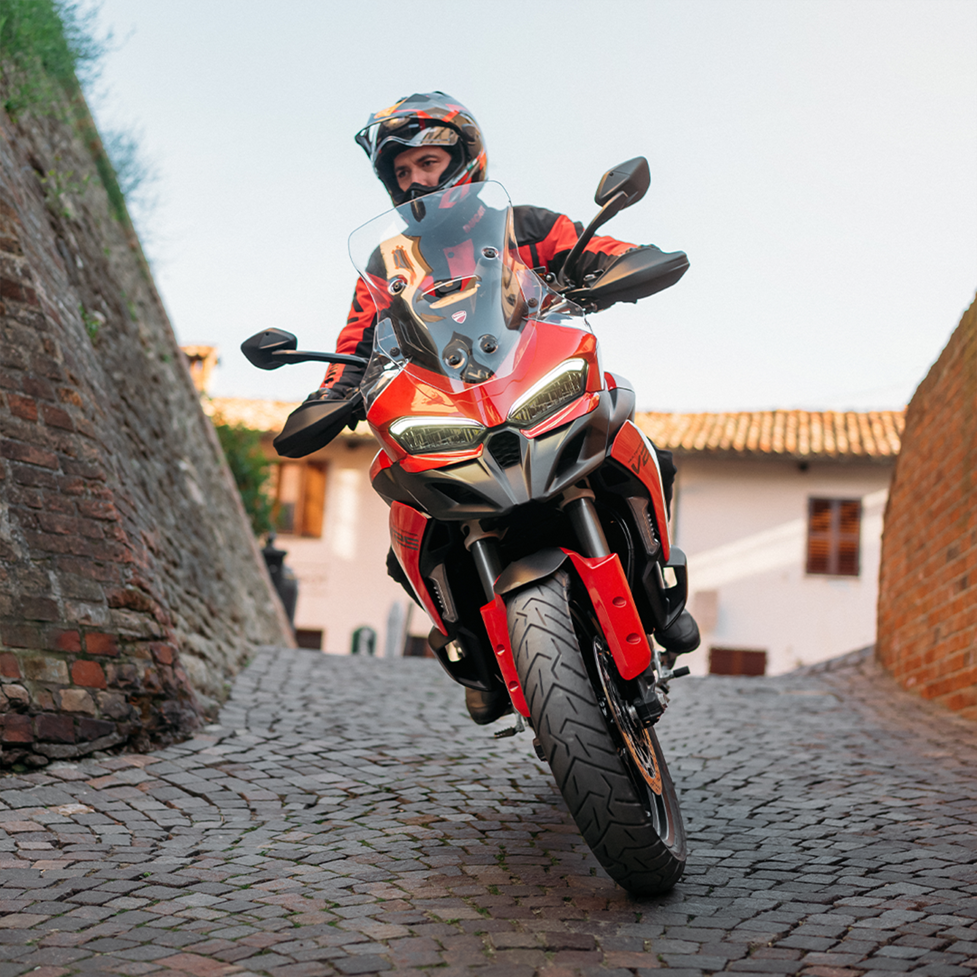 2025 Ducati Multistrada V2 in Portland, Oregon - Photo 15