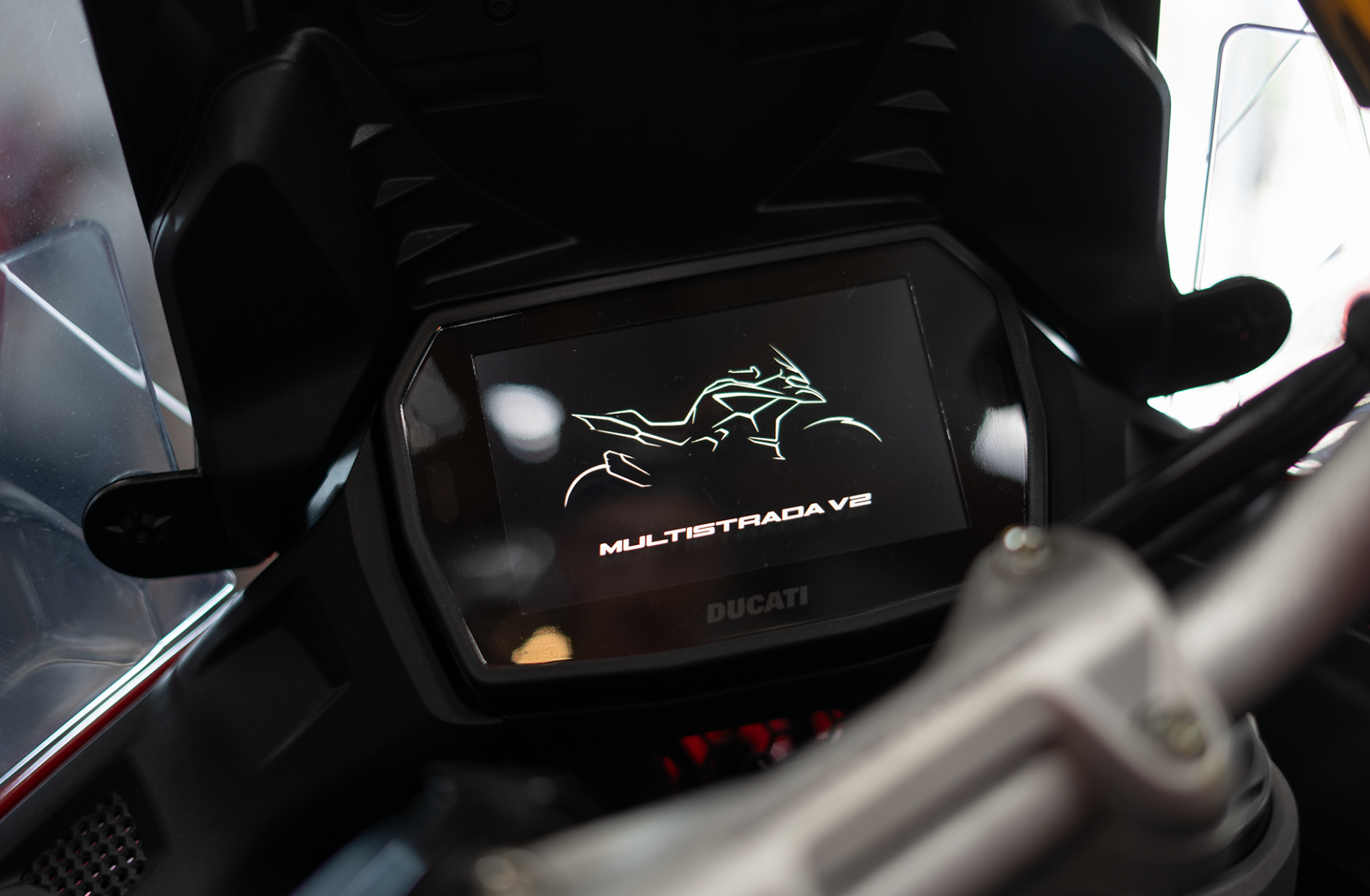 2025 Ducati Multistrada V2 in Portland, Oregon - Photo 5