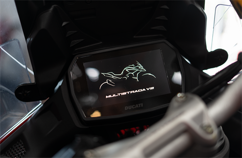 2025 Ducati Multistrada V2 in Portland, Oregon - Photo 5