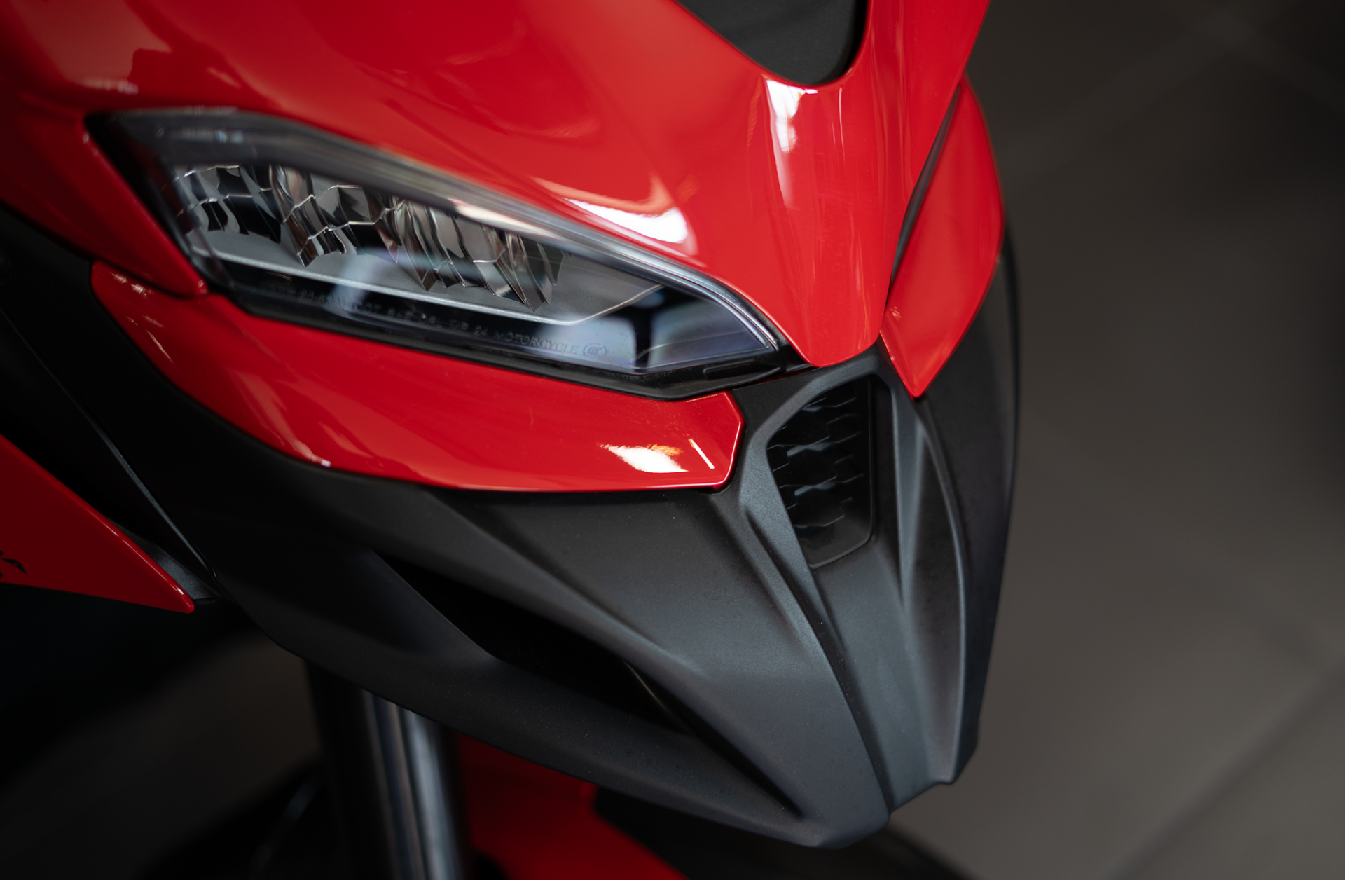 2025 Ducati Multistrada V2 in Portland, Oregon - Photo 9