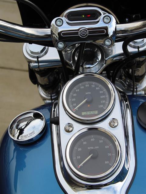 2006 Harley-Davidson Dyna™ Low Rider® in Portland, Oregon - Photo 8