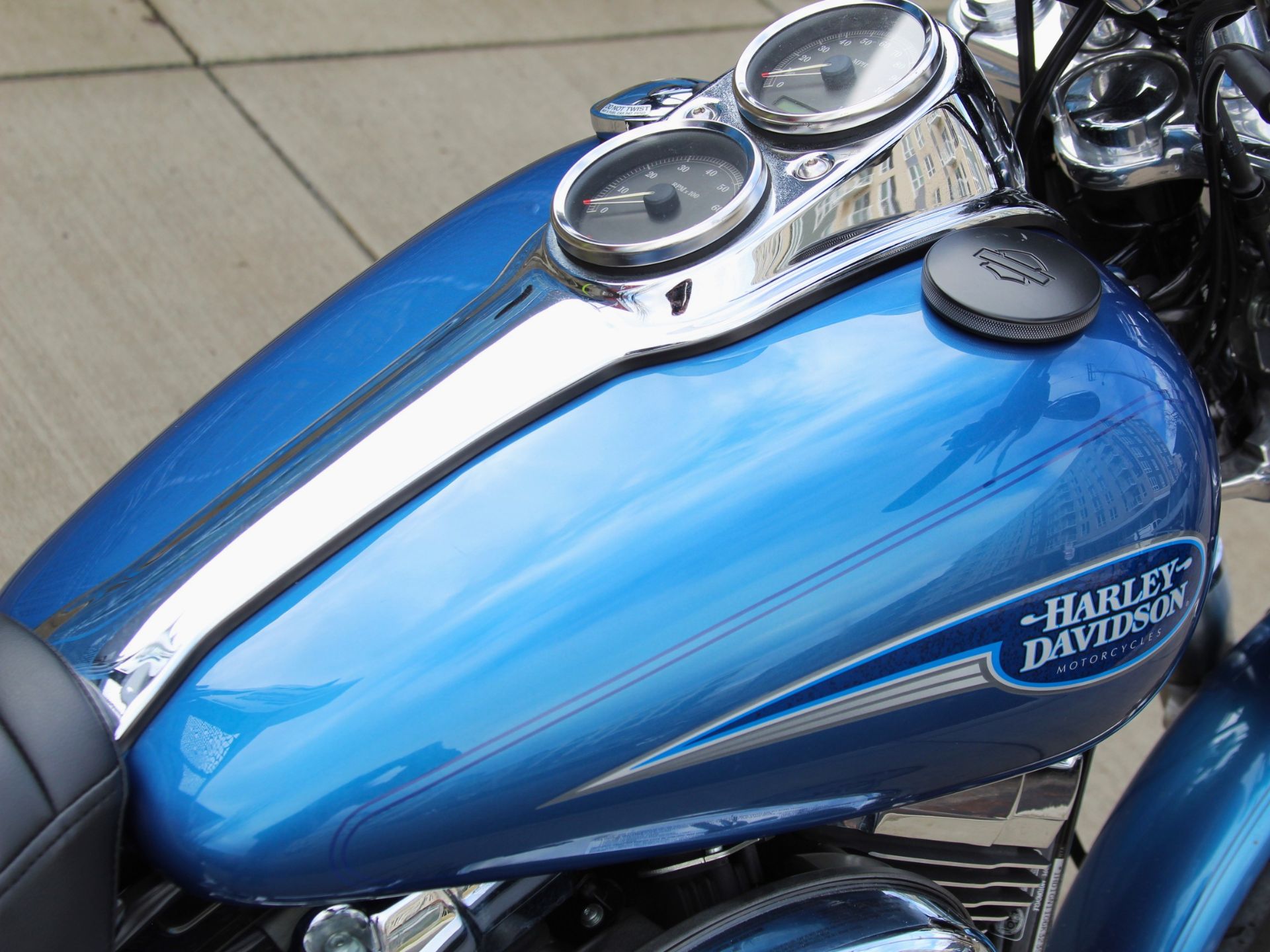 2006 Harley-Davidson Dyna™ Low Rider® in Portland, Oregon - Photo 7