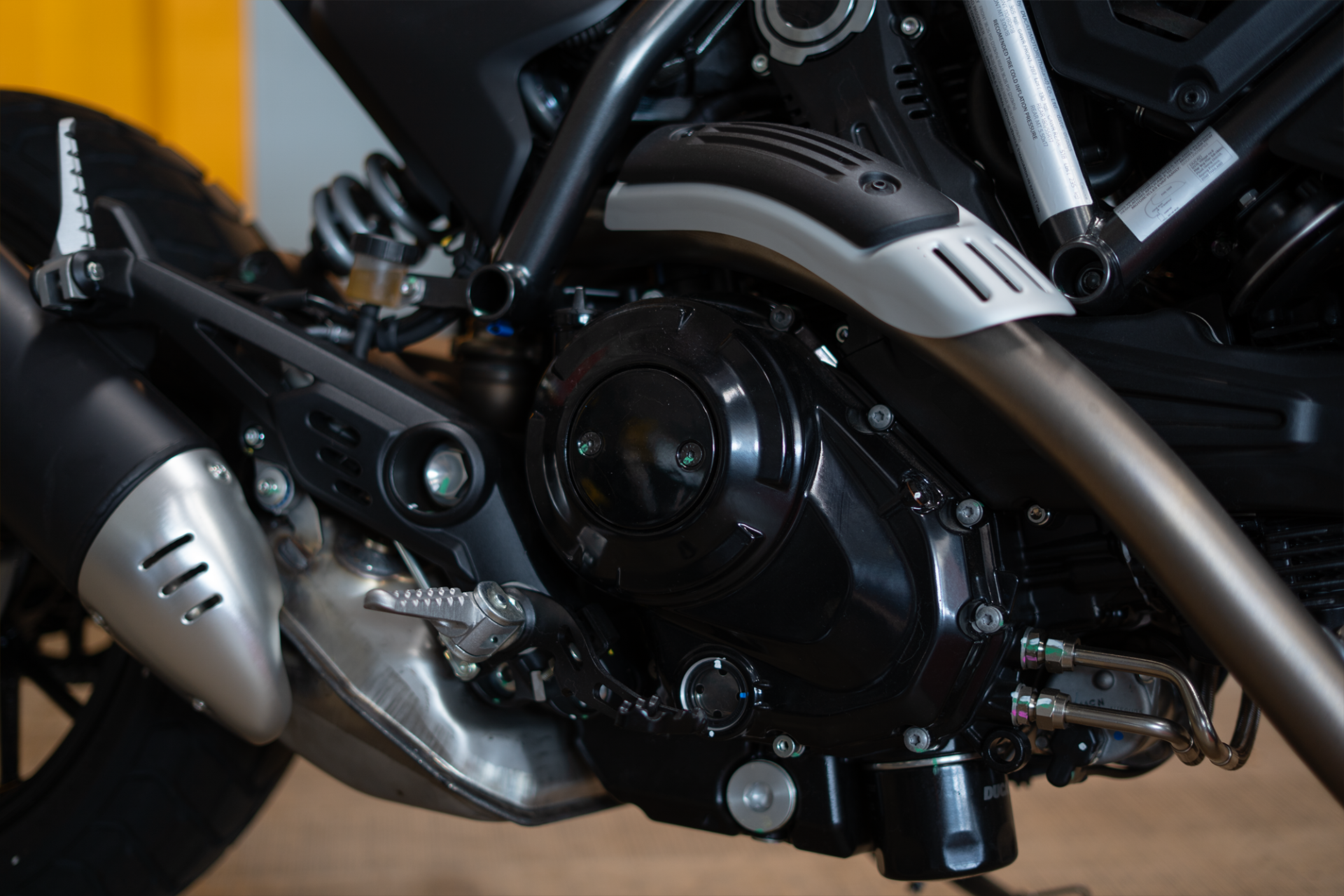 2025 Ducati Scrambler Icon Dark in Portland, Oregon - Photo 3