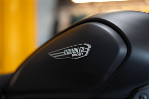 2025 Ducati Scrambler Icon Dark in Portland, Oregon - Photo 4