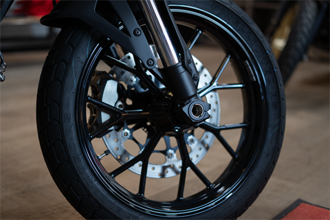 2025 Ducati Scrambler Icon Dark in Portland, Oregon - Photo 5