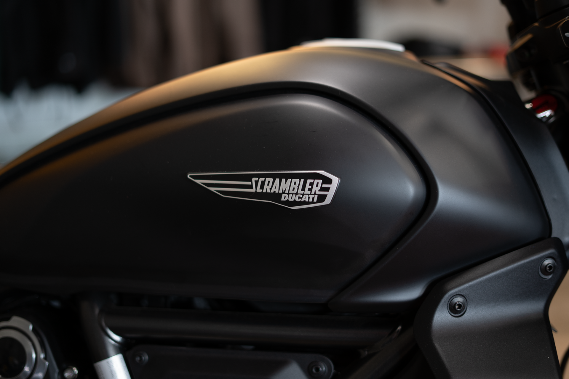 2025 Ducati Scrambler Icon Dark in Portland, Oregon - Photo 3