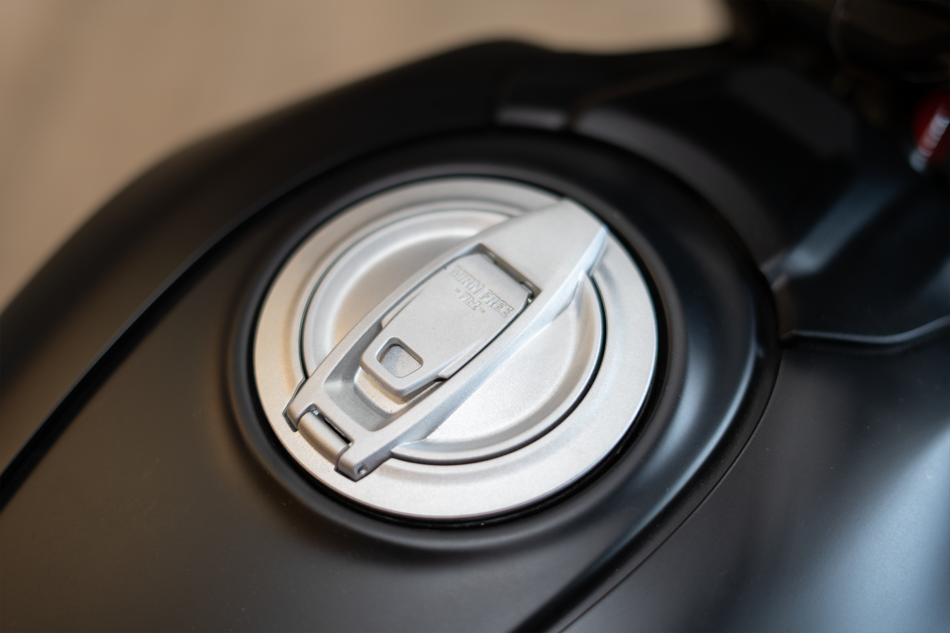 2025 Ducati Scrambler Icon Dark in Portland, Oregon - Photo 4