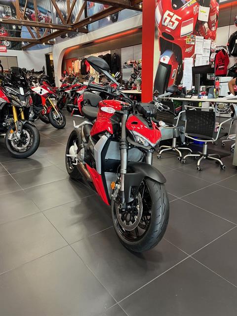 2025 Ducati Streetfighter V2 in Portland, Oregon - Photo 2