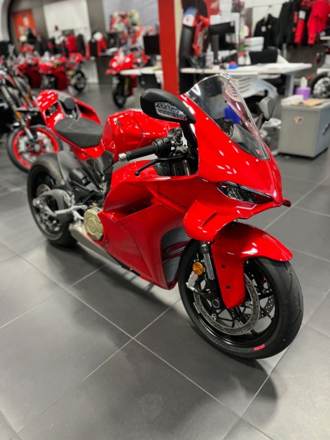 2026 Ducati Panigale V4 in Portland, Oregon - Photo 2