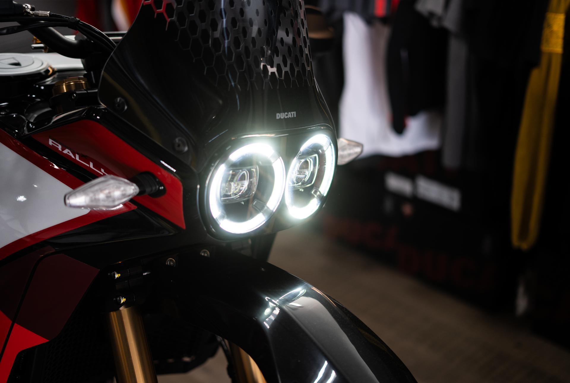 2025 Ducati DesertX Rally in Portland, Oregon - Photo 6