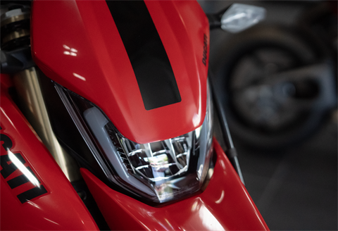 2025 Ducati Hypermotard 698 Mono in Portland, Oregon - Photo 12