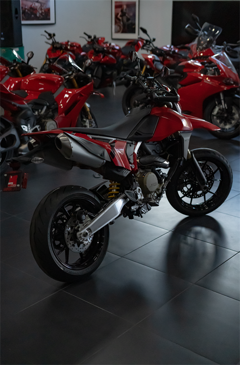 2025 Ducati Hypermotard 698 Mono in Portland, Oregon - Photo 13