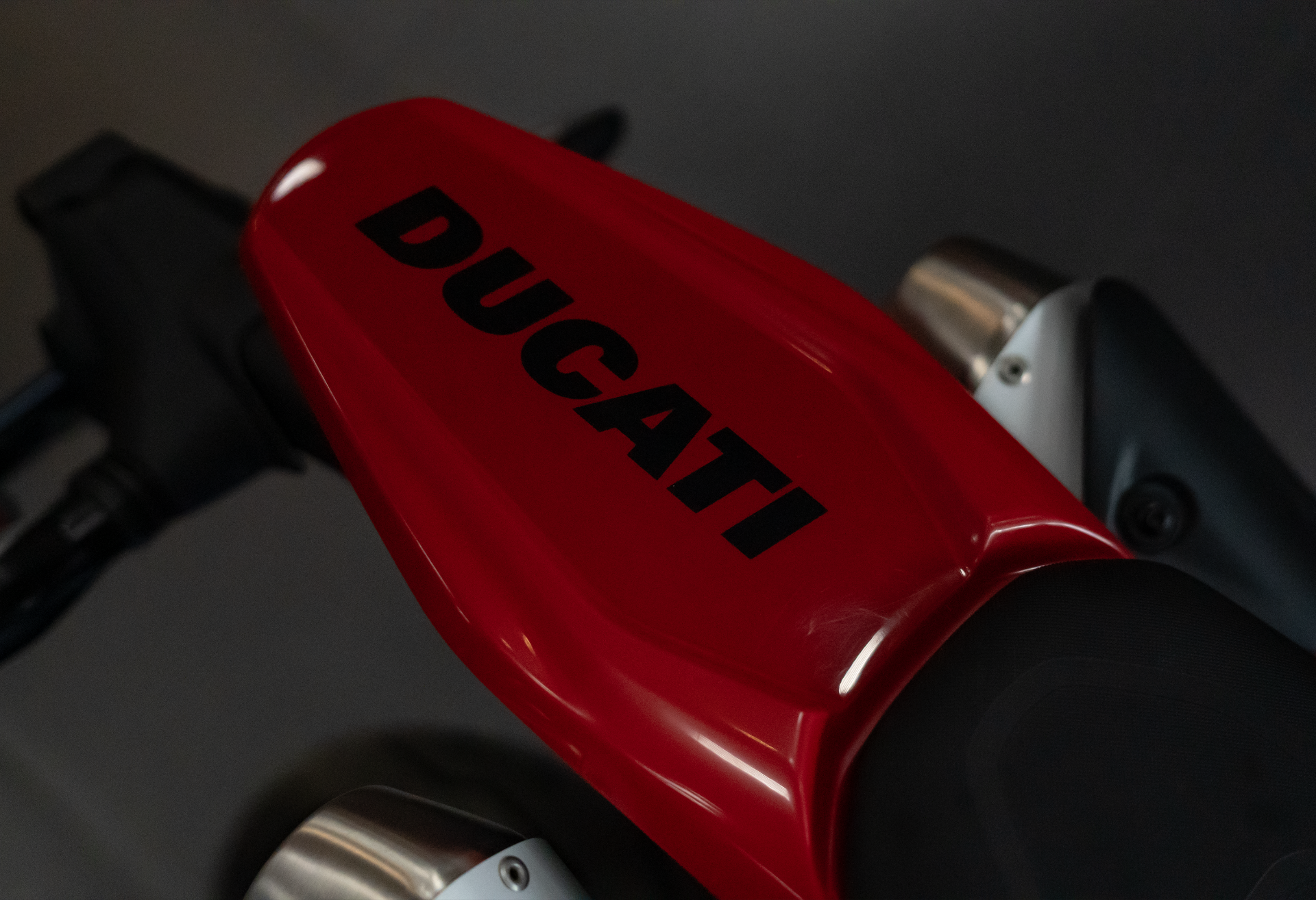 2025 Ducati Hypermotard 698 Mono in Portland, Oregon - Photo 11