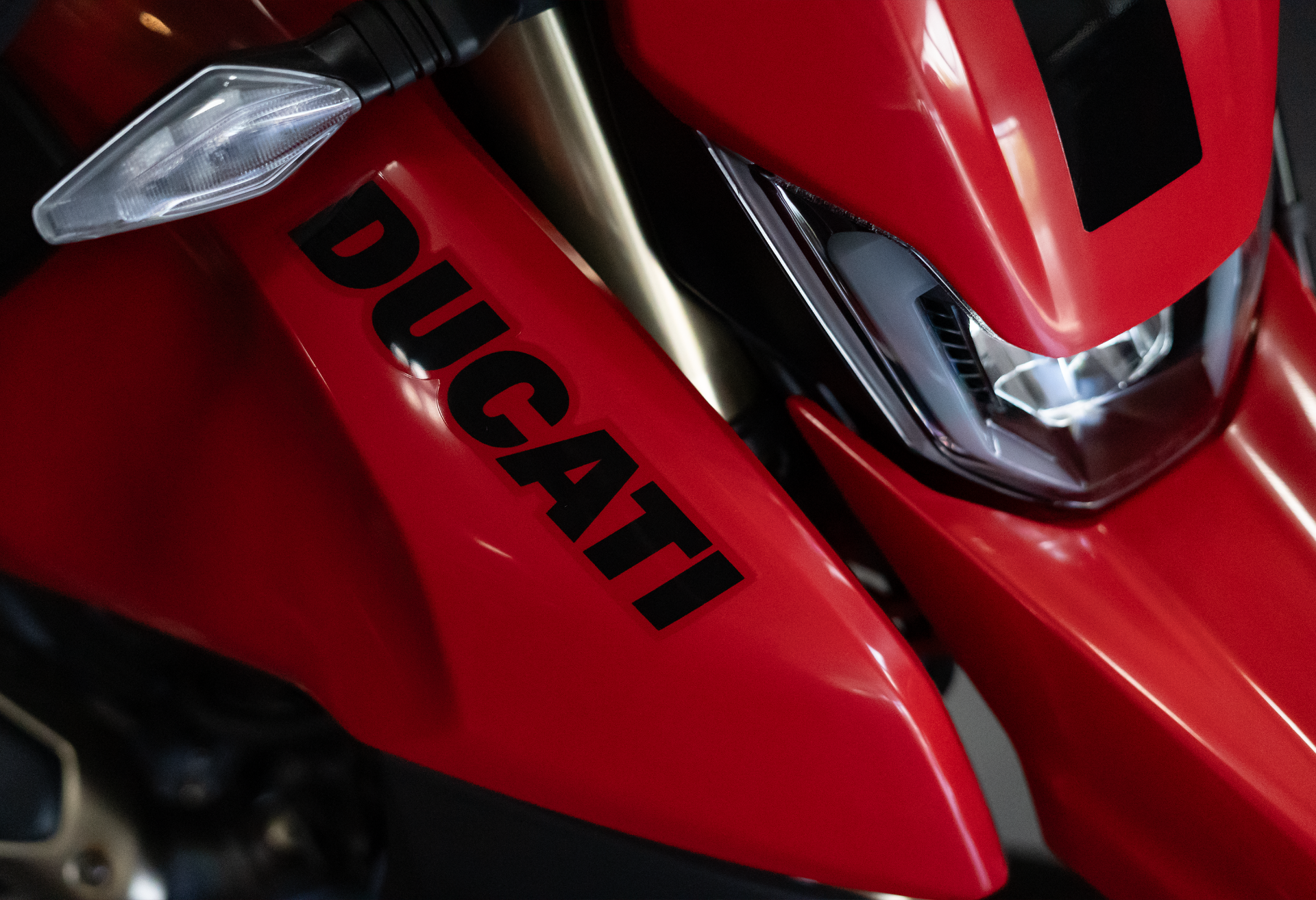 2025 Ducati Hypermotard 698 Mono in Portland, Oregon - Photo 3