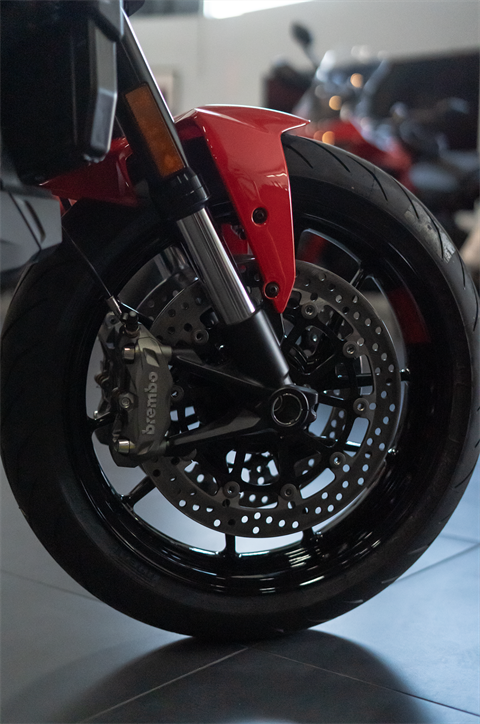2025 Ducati Monster + in Portland, Oregon - Photo 6