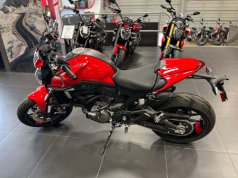 2025 Ducati Monster + in Portland, Oregon - Photo 8