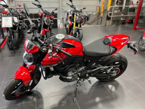 2025 Ducati Monster + in Portland, Oregon - Photo 9