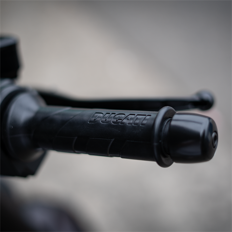 2025 Ducati XDiavel V4 in Portland, Oregon - Photo 13