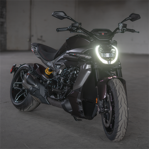 2025 Ducati XDiavel V4 in Portland, Oregon - Photo 14