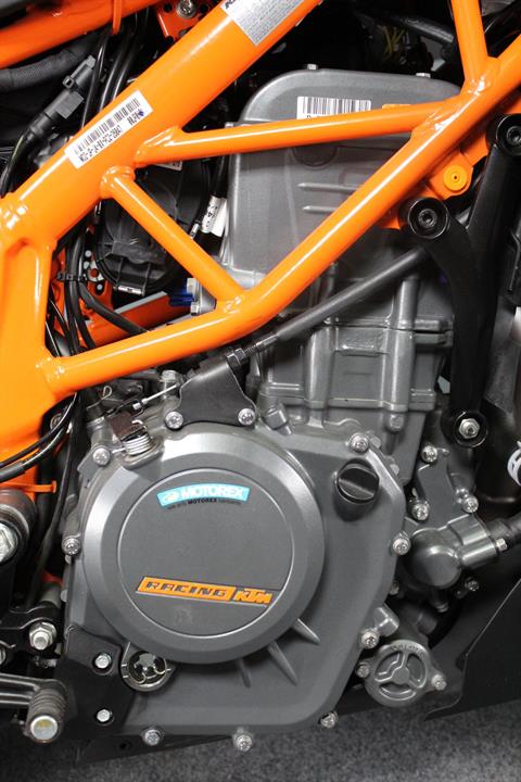 2023 KTM 390 Duke in Portland, Oregon - Photo 11