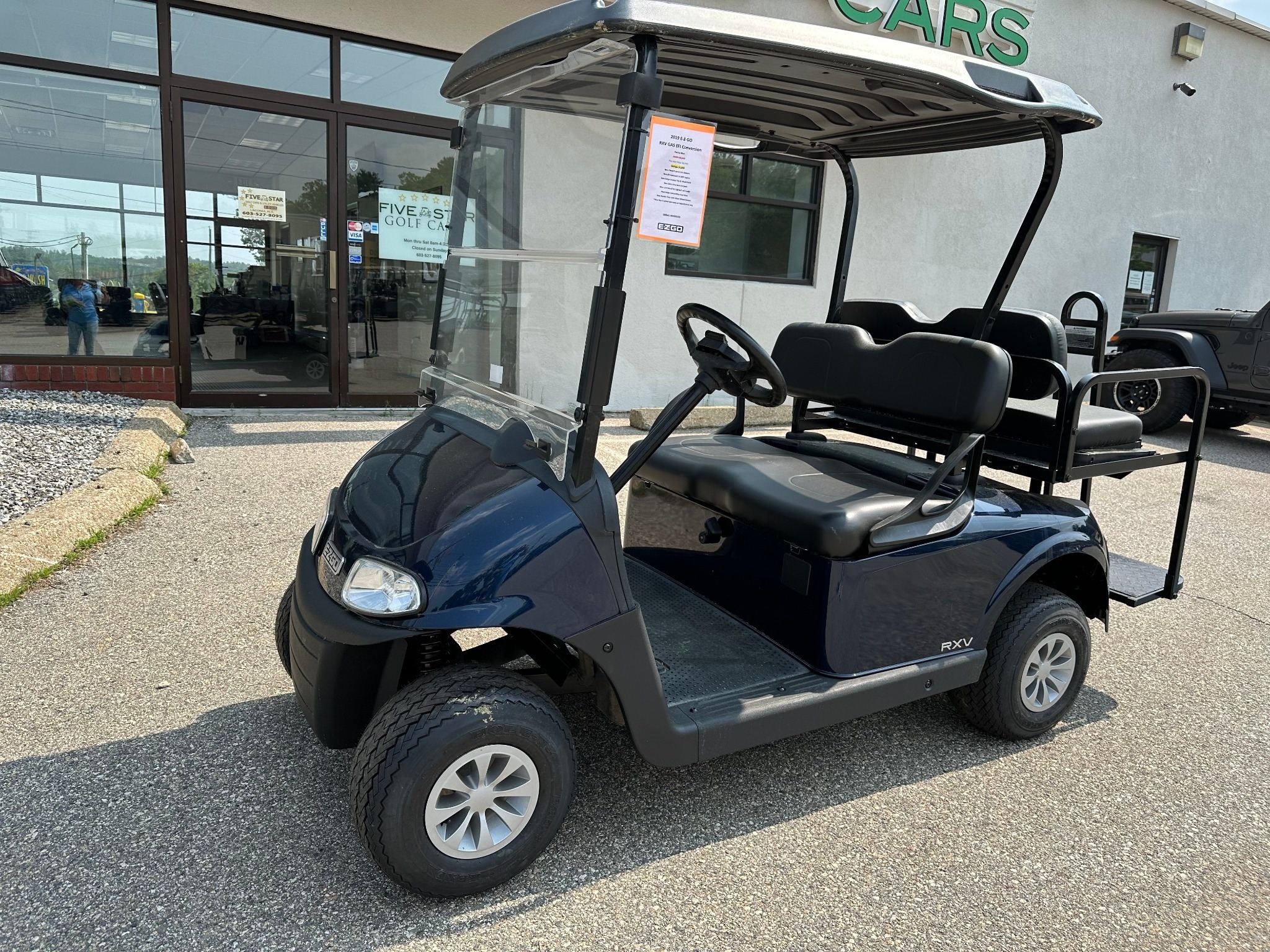2019 EZGO RXV photo 2