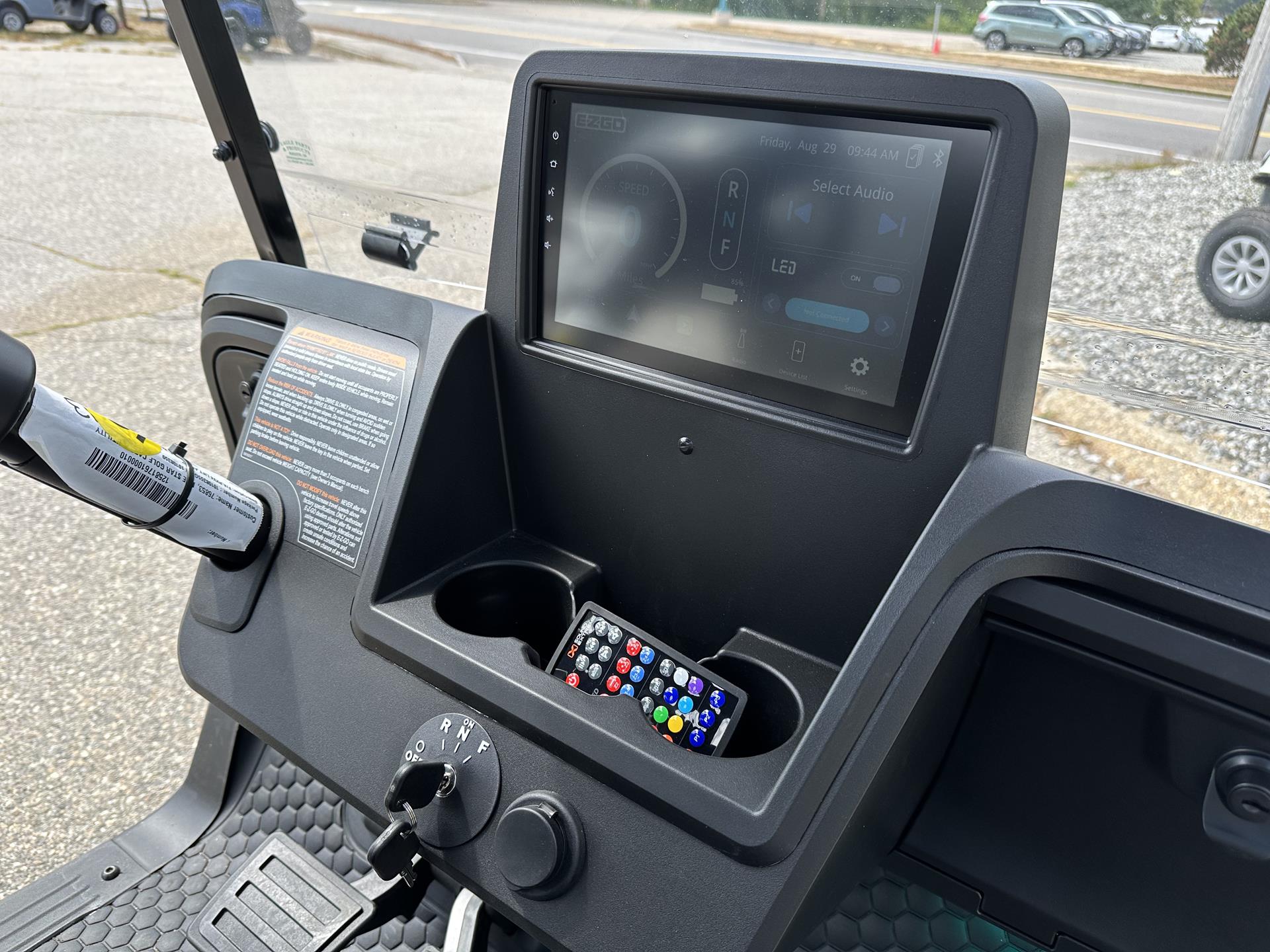 2026 E-Z-GO RXV 4 Summit XTL ELiTE Lithium in Laconia, New Hampshire - Photo 4