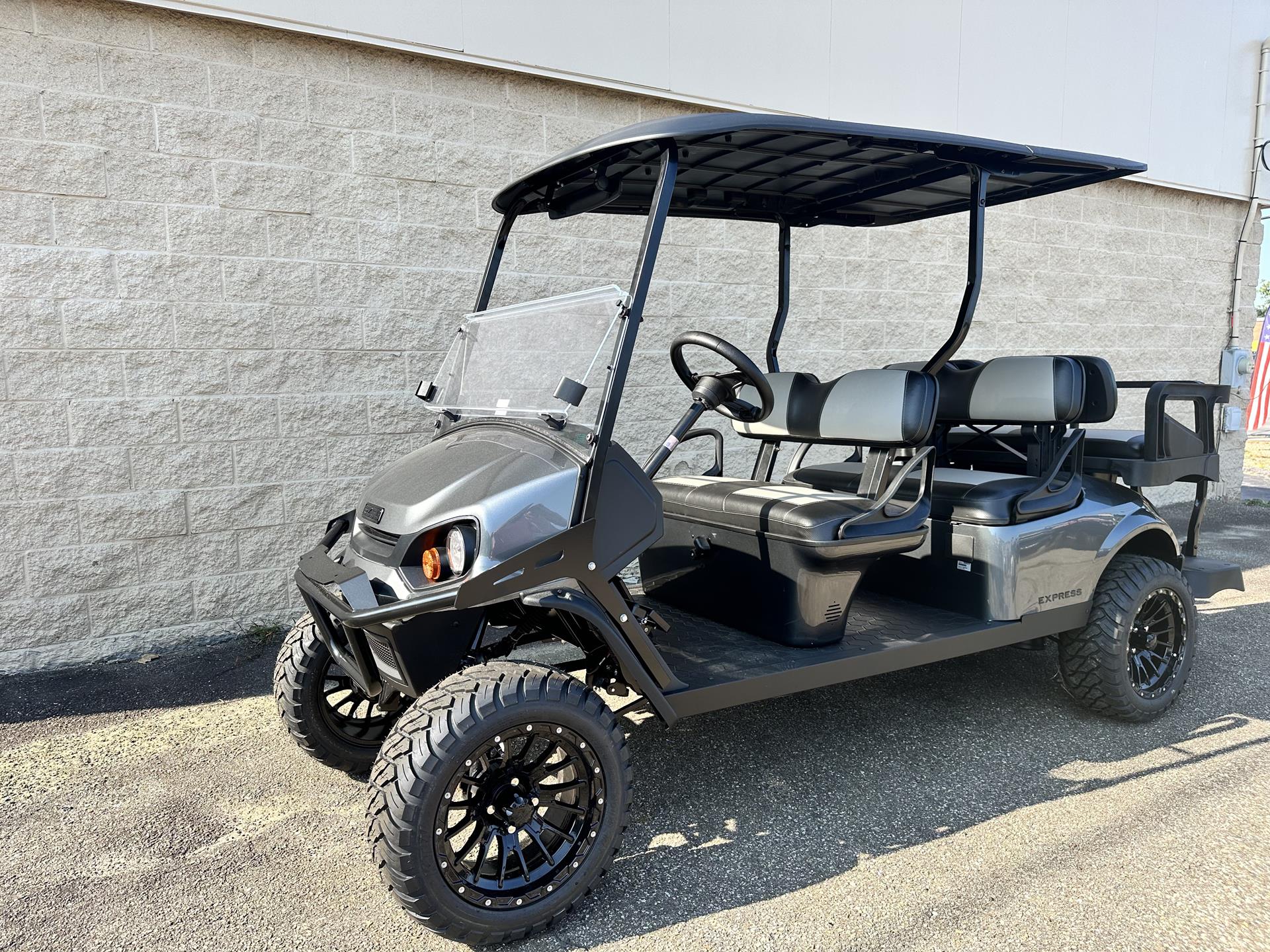 2025 E-Z-GO Express 6 Gas Lifted in Laconia, New Hampshire - Photo 4