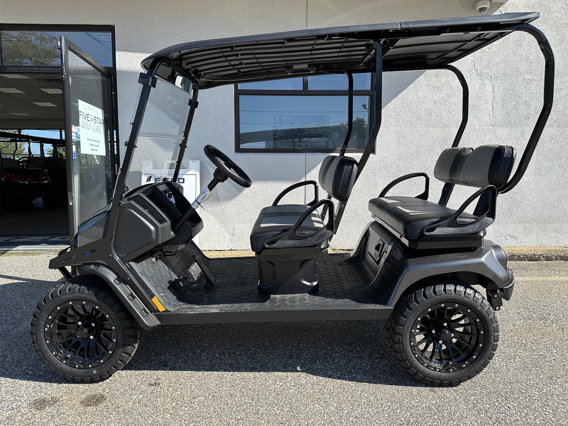 2025 E-Z-GO Liberty in Laconia, New Hampshire - Photo 2