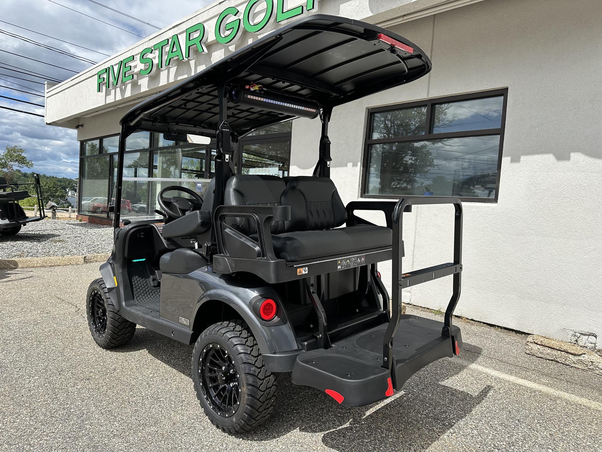 2026 E-Z-GO RXV 4 Summit XTL ELiTE Lithium in Laconia, New Hampshire - Photo 3