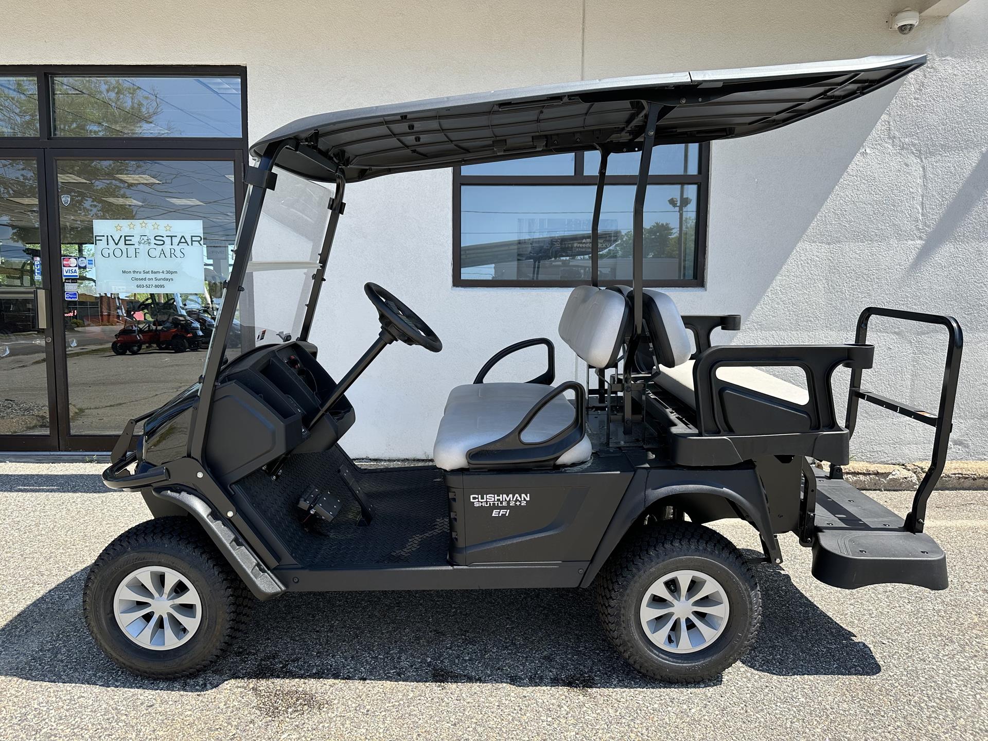 2025 Cushman Shuttle 2+2 EFI Gas in Laconia, New Hampshire - Photo 2