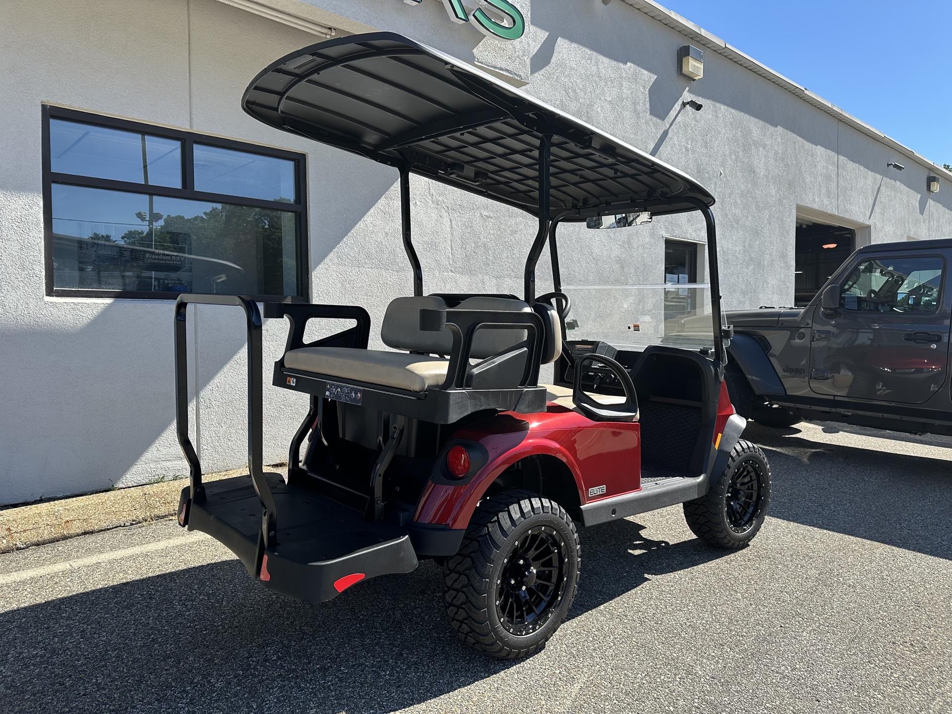 2026 E-Z-GO RXV 4 Summit X ELiTE Lithium in Laconia, New Hampshire - Photo 3