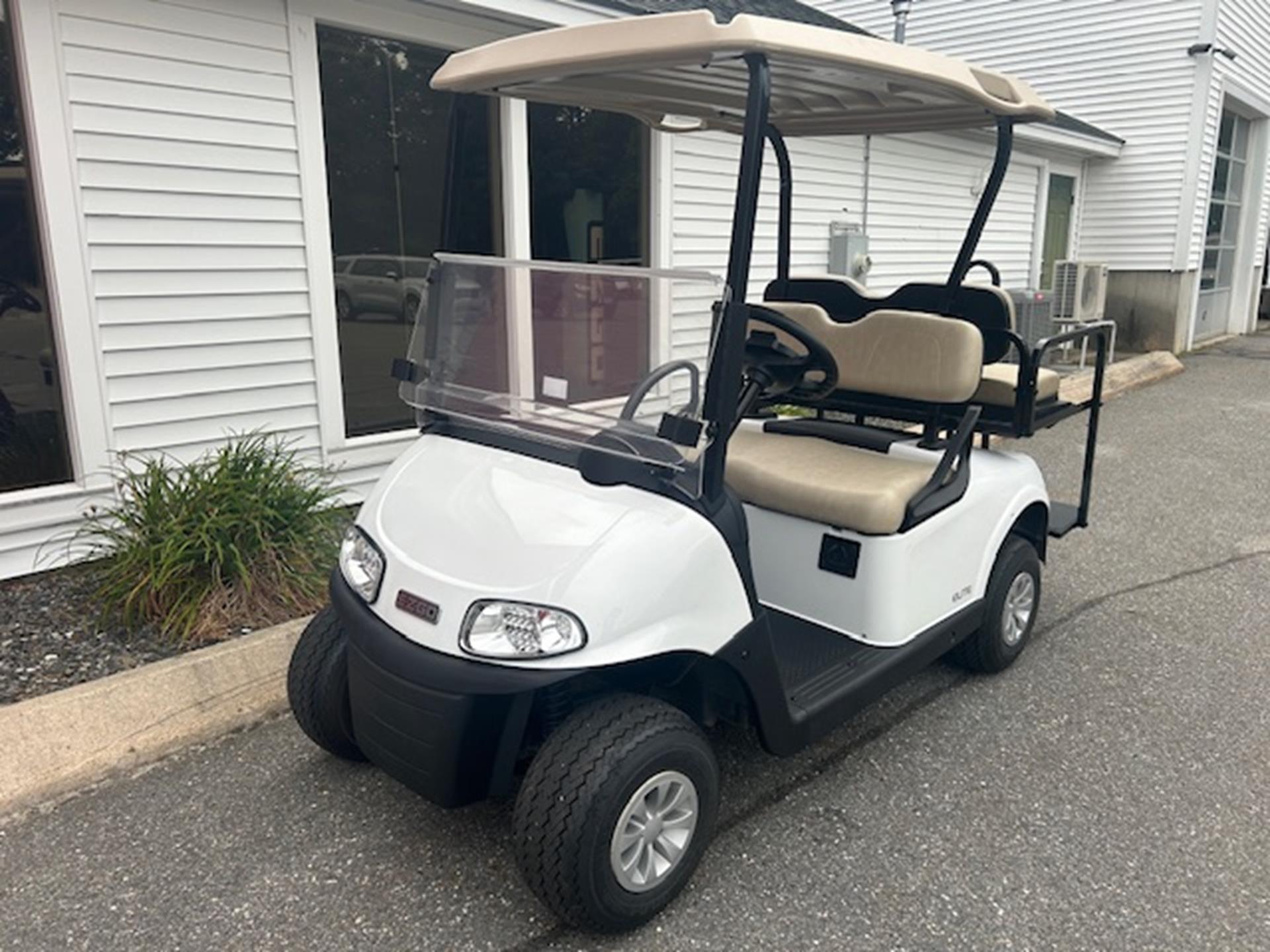 2021 EZGO Freedom photo 5