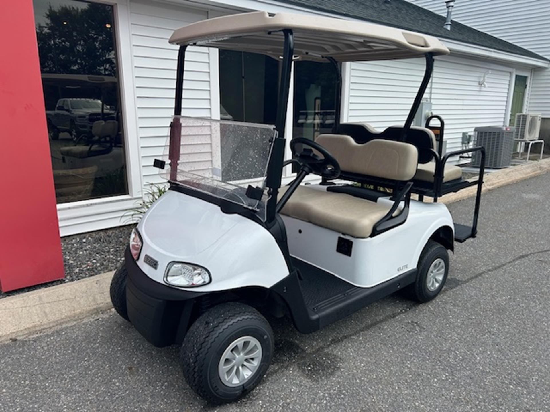2021 EZGO Freedom photo 5