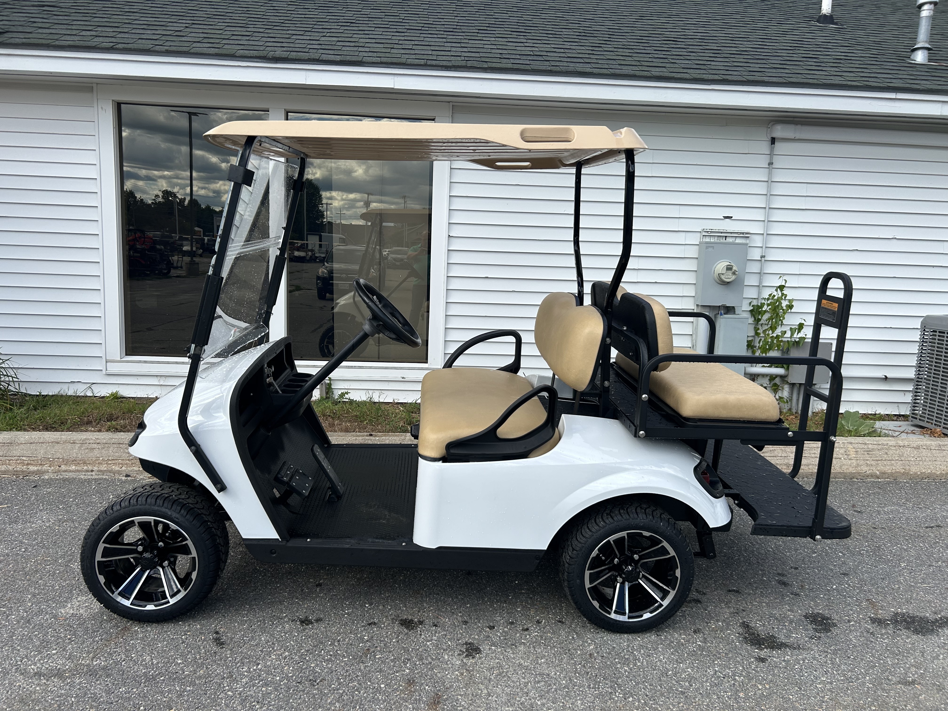 2019 EZGO photo 2