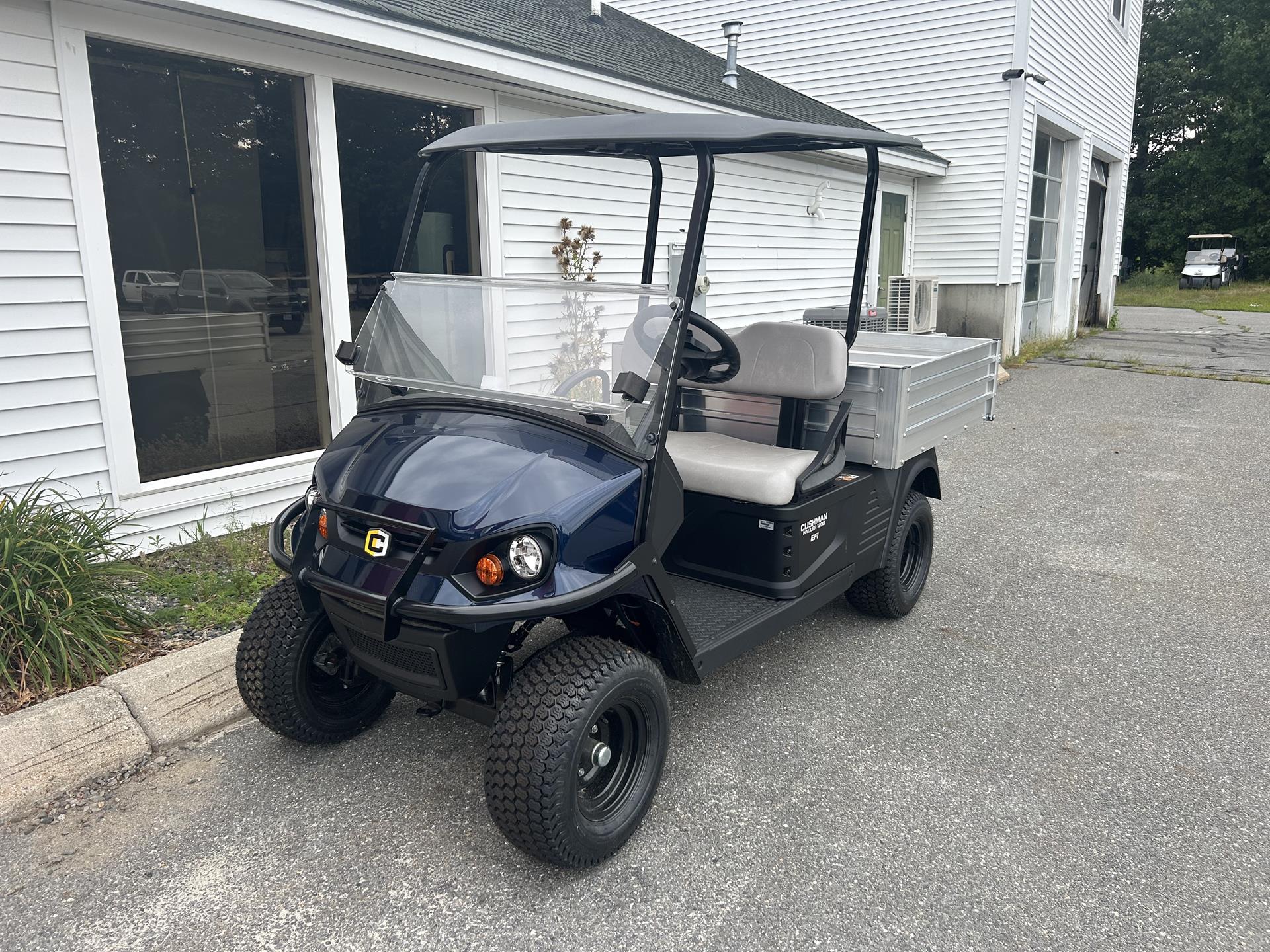 2025 Cushman Hauler 1200 EFI Gas in Windham, Maine - Photo 1