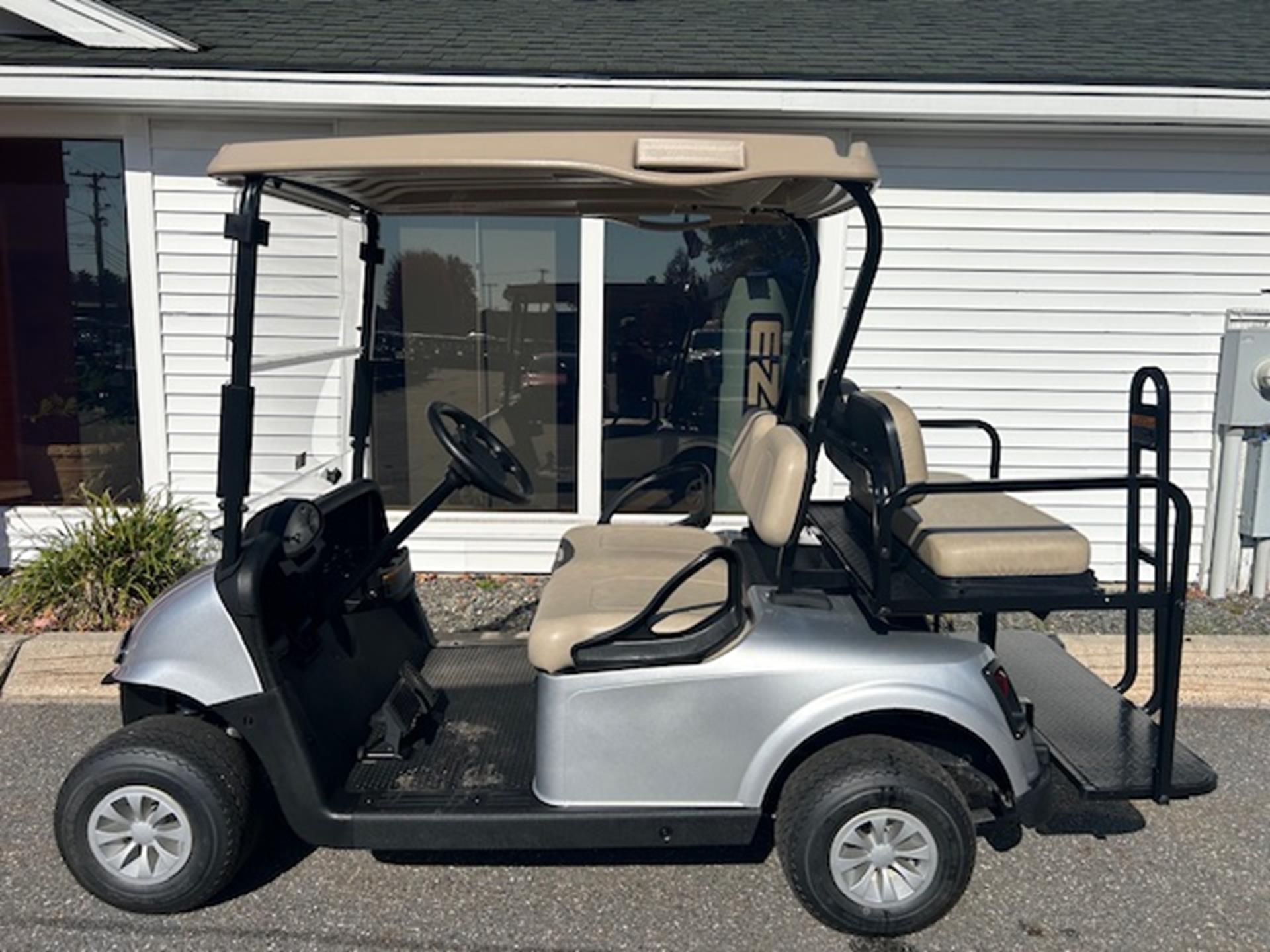 2021 EZGO Freedom photo 6
