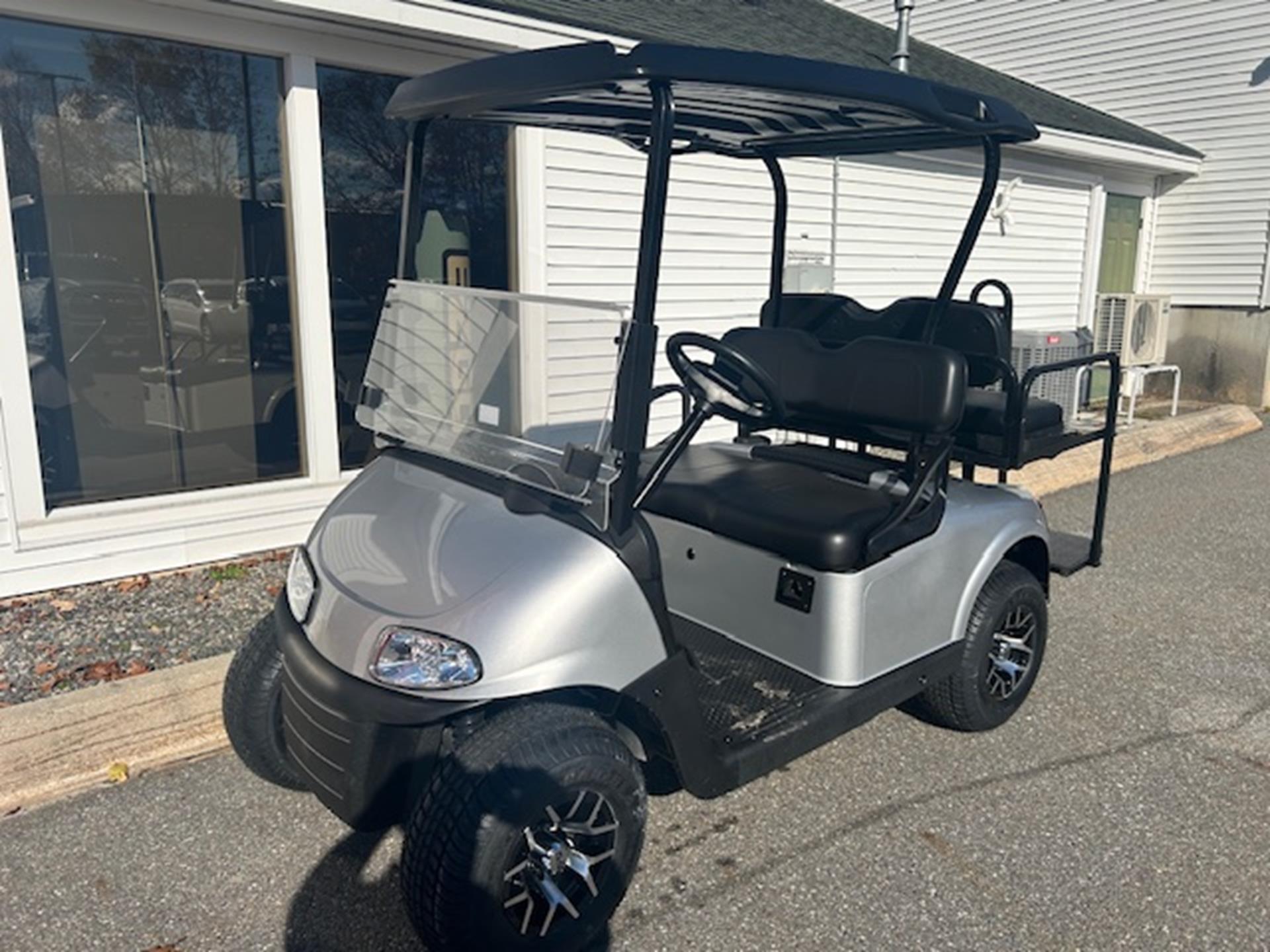 2021 EZGO Freedom photo 6