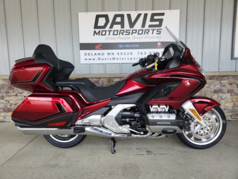 2026 Honda Gold Wing Tour Automatic DCT — photo 1 of 13