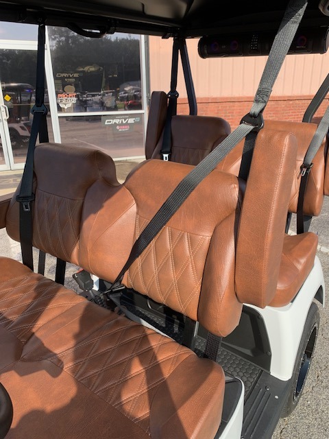 2027 E-Z-GO Liberty 4F XTL ELiTE Lithium Powertrain — photo 9